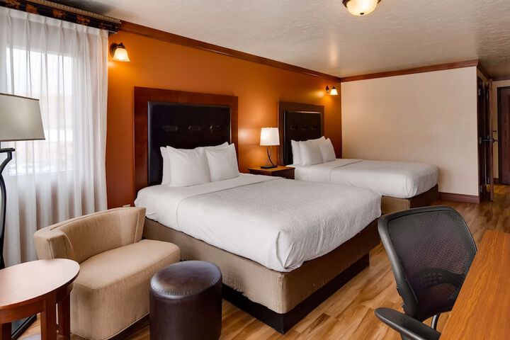 Room 10 of 40