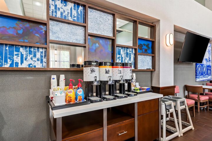 Hampton Inn & Suites Richmond / Virginia Center