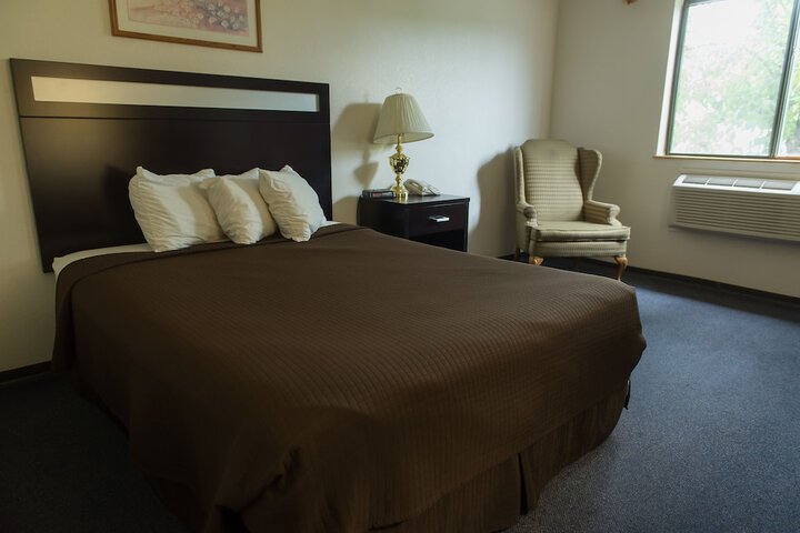 Room 9 of 26