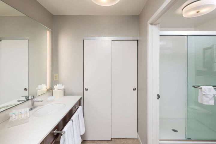 Homewood Suites by Hilton Philadelphia / Mt. Laurel