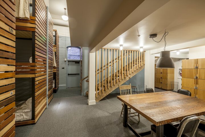 Room 5 of 31