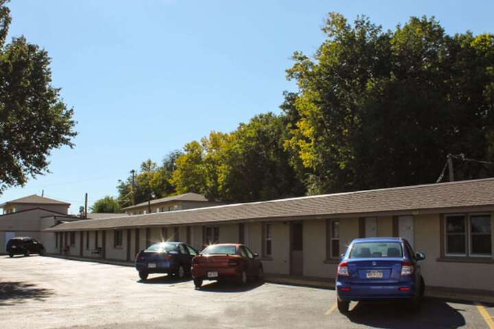 Hotel 5 of 27