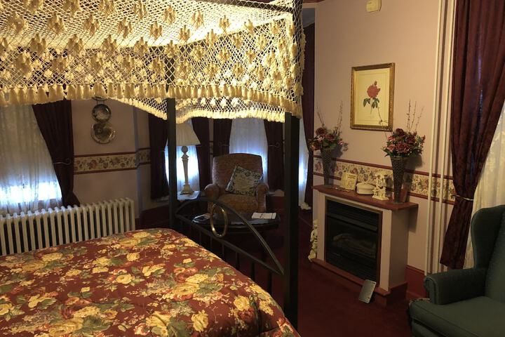 Keller House