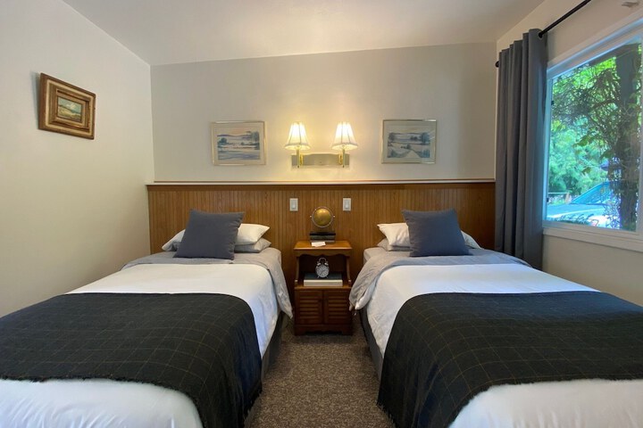 Emerald Valley Inn