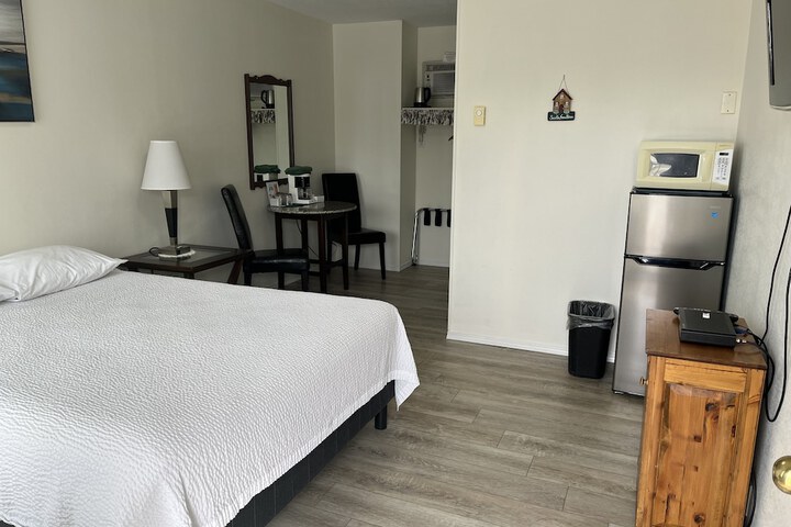 Room 35 of 52