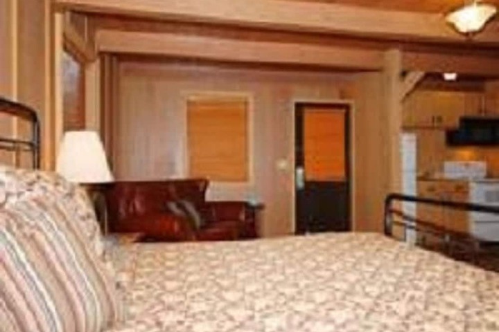 Room 70 of 114