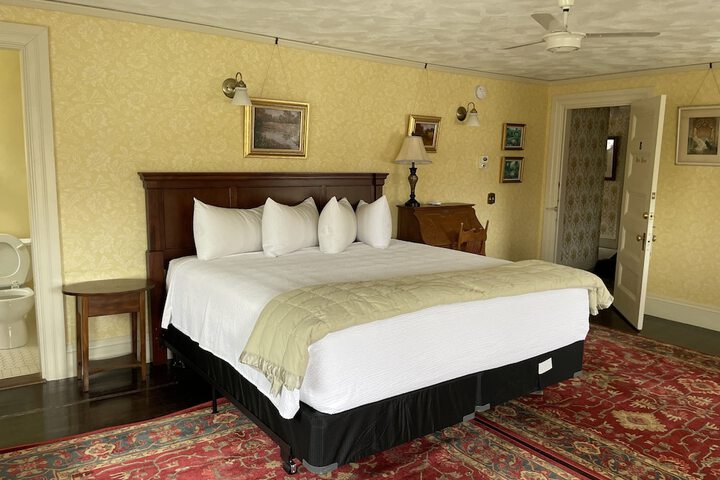 Moseley Cottage Inn & Town Motel