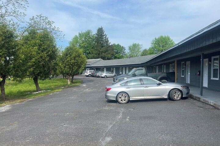 Nest Inn