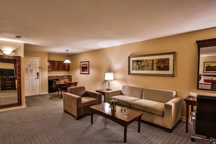 Room 15 of 62