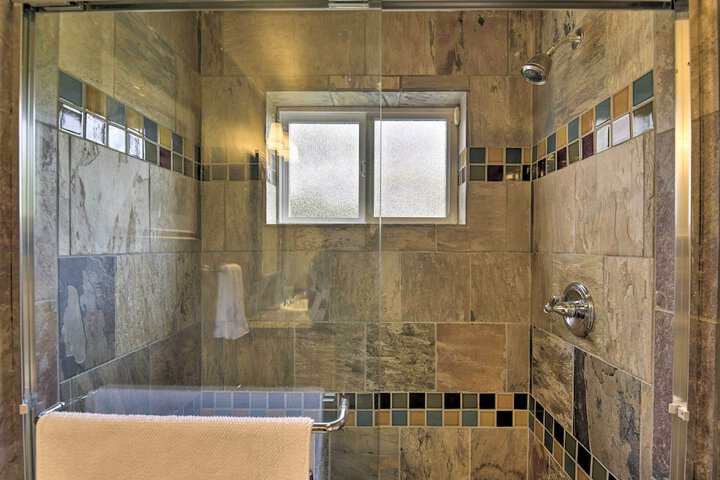 Designer Apartment 1 Mile to Downtown San Rafael