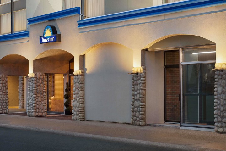 Hotel 3 of 62