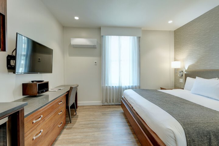 Room 8 of 45
