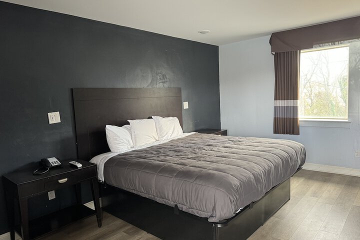 Room 14 of 17