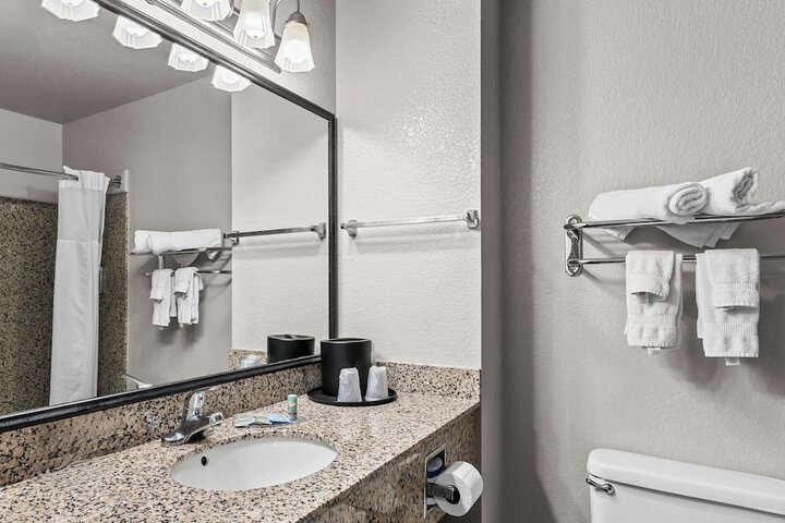 Best Western Sherwood Inn & Suites