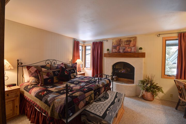 Room 41 of 44