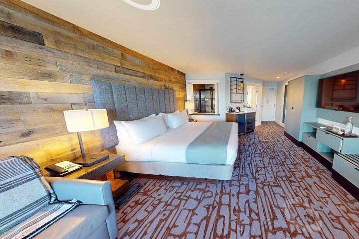 Room 70 of 138