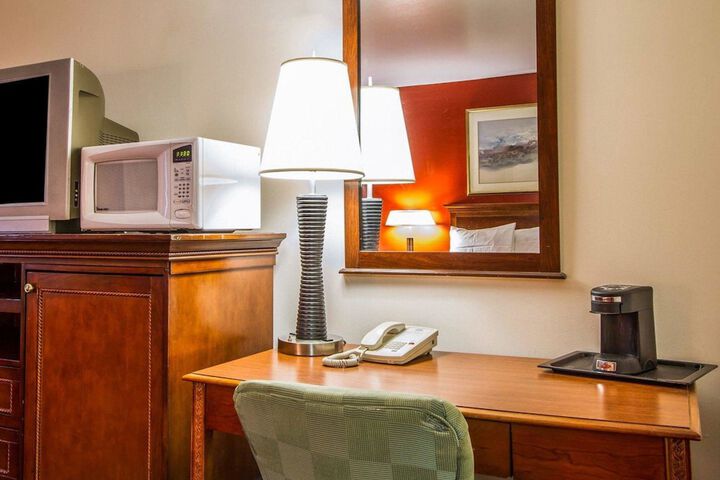 Room 15 of 30