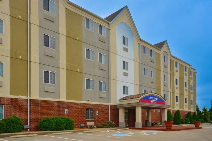 Hotel 6 of 30