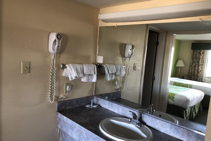 Room 16 of 26