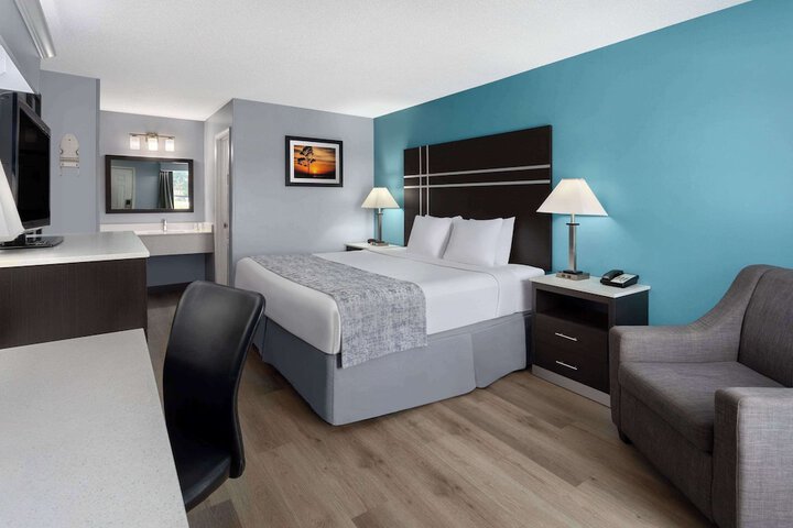 Room 34 of 54