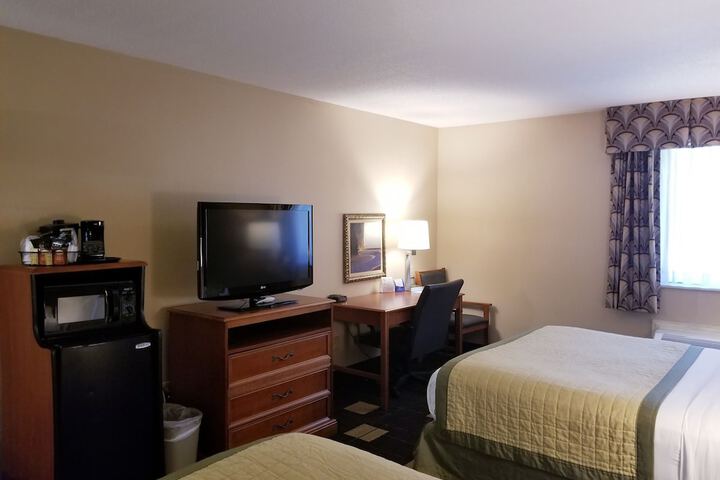 Room 10 of 22