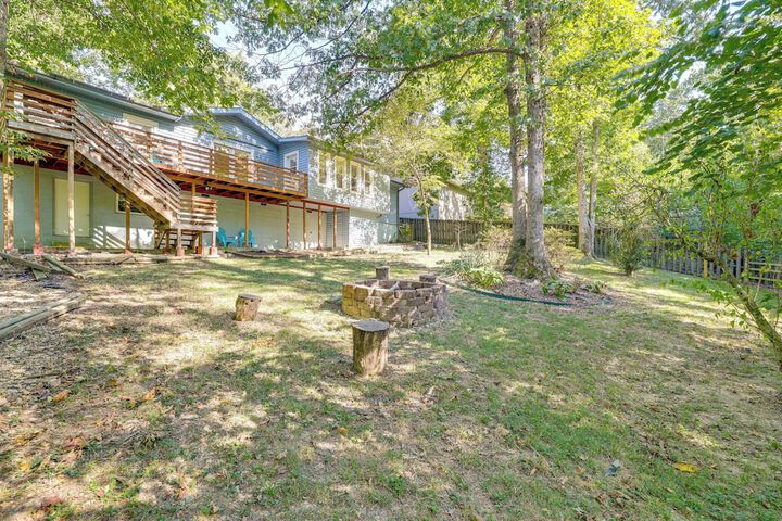 Home w / Trail Access & Fire Pit in Bella Vista!