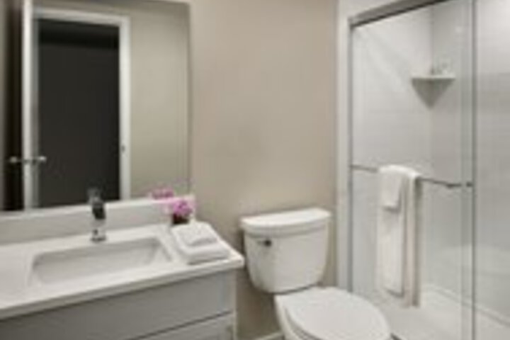 Room 14 of 36