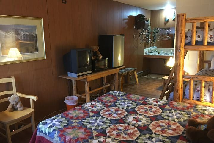 Room 50 of 90
