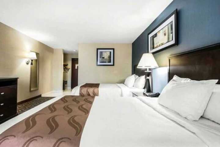 Room 18 of 46