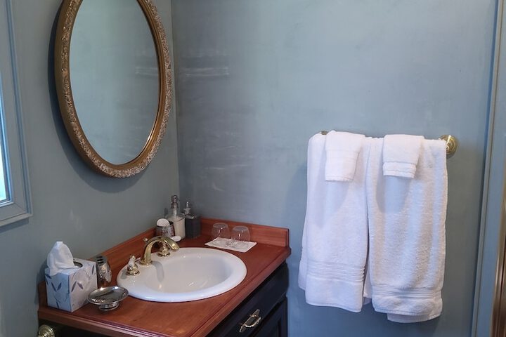 Inntiquity a Country Inn