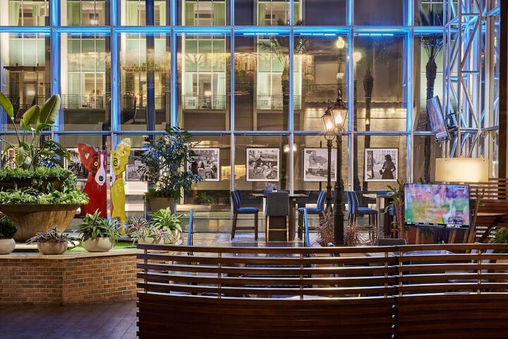 Hotel Interior 10 of 95