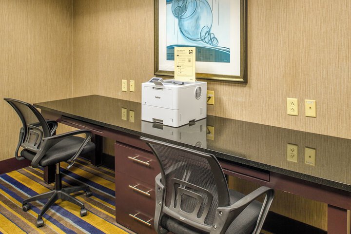 Embassy Suites by Hilton St. Louis Airport