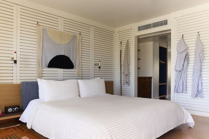 Room 41 of 79