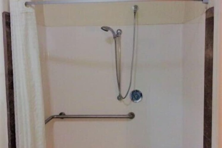 Room 18 of 72