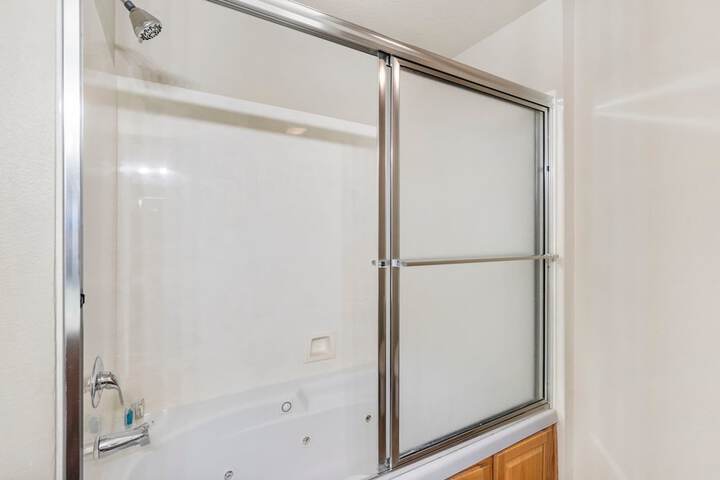 Retreat at Par Lane - Family Friendly Condo
