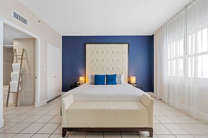Room 32 of 108