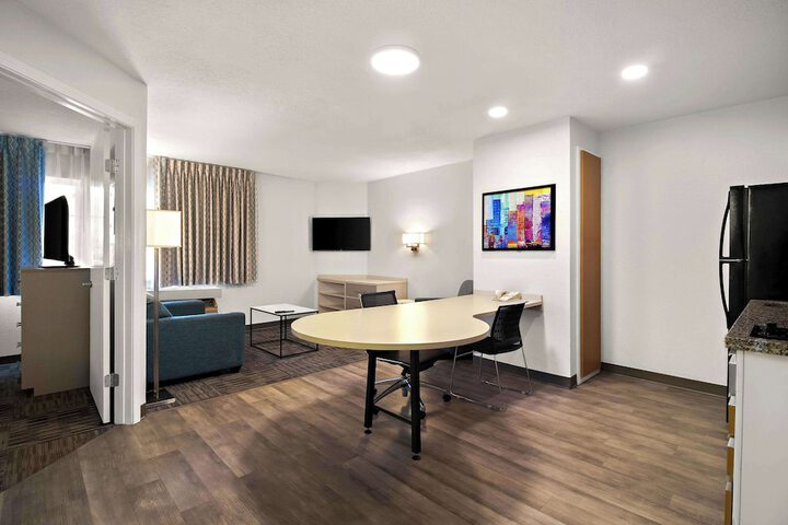 Room 29 of 46