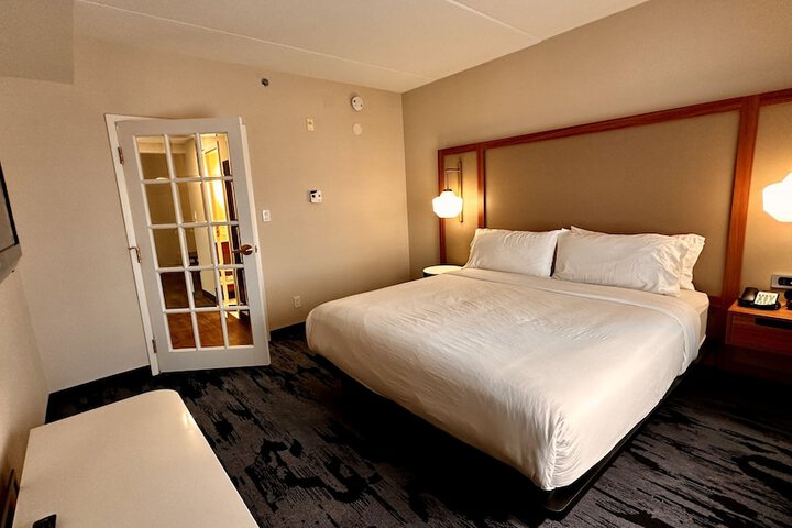 Room 17 of 58