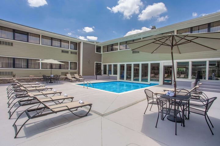 Pool 4 of 56