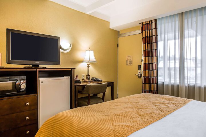 Room 26 of 49