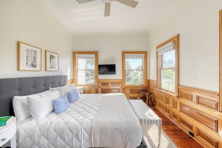 Haven by Avantstay Luxury Beachfront Home w / Pool & Gorgeous Patios