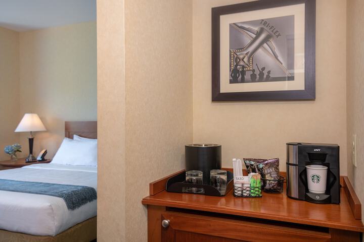 Room 8 of 37