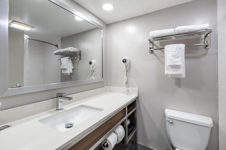 Best Western Airport Plaza Hotel – LAX  Airport LA Stadium