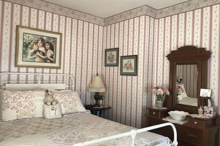 Grand Victorian B & B Inn