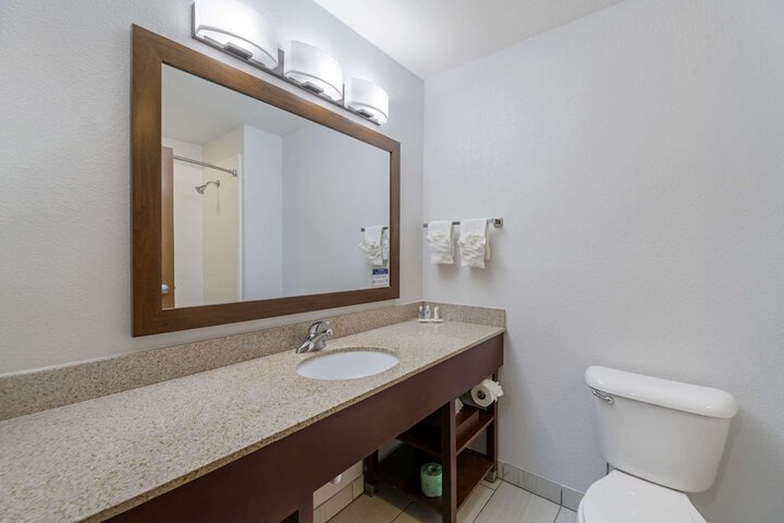 Room 15 of 52