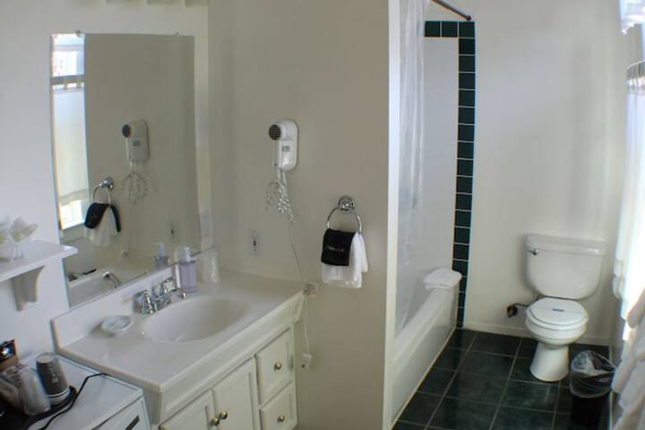 San Anselmo Inn