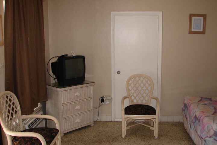 Room 39 of 48