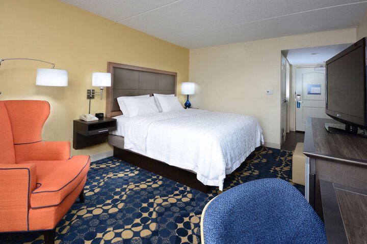 Room 8 of 32