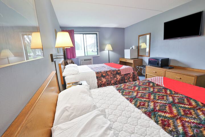 OYO Hotel Pipestone MN Canterbury Park