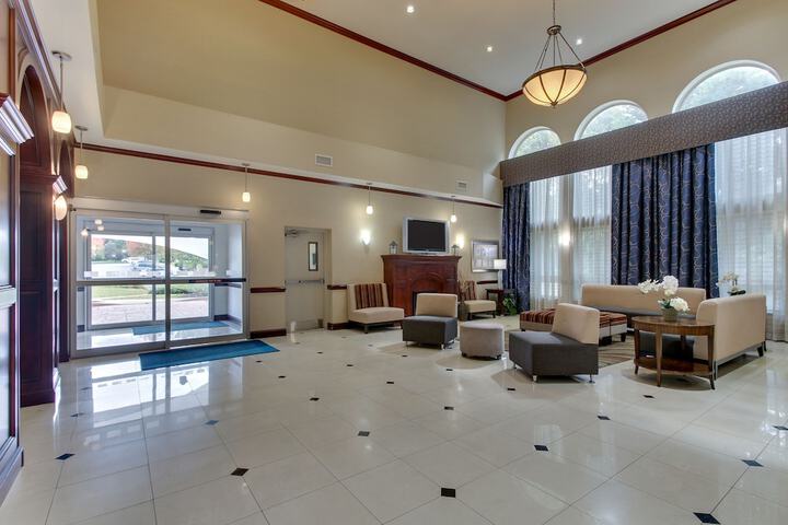 Holiday Inn Express & Suites Allentown West by IHG